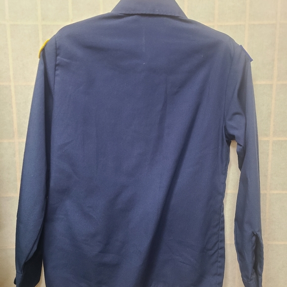Boy Scout BSA UNIFORM SHIRT Youth  Medium Long Sleeve. Blue in color. - Picture 8 of 8